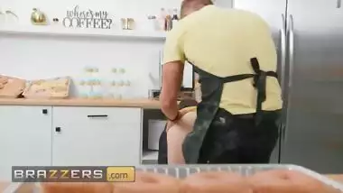 Brazzers - Slutty Girls Maddy May & Lily Lou Share Van's Big Cock While At Work At The Bakery