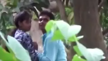 Indian college girl outdoor romance with lover mms