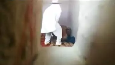 showing indian bhabhi pussy fucked