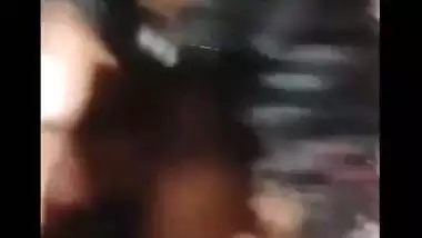 Desi xxx chudai of a Bihari girl in an Oyo room