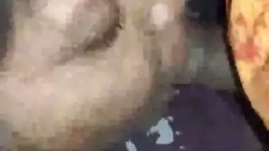 Desi Bengali Boudi sucking