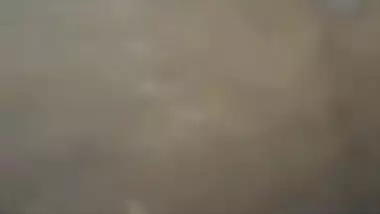 Close-up video of mature Desi slut who takes boy's XXX tool in cunt