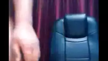 Indian Auntie masturbates for lover on Skype