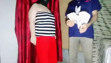 Muslim BBW had anal sex with office attendant for meter connection, doggy style ass fucking in clear Hindi audio