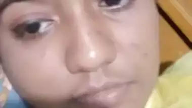 Village GF topless selfie for boyfriend exposed