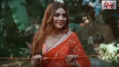 Indian beautiful Desi milf bhabi seduced by her father in law real hardcore Hindi sex video.