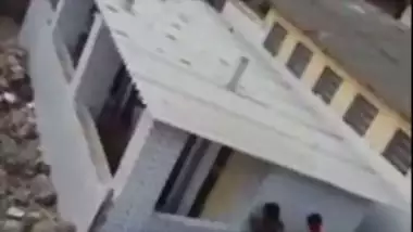 Unsatisfied aunty is caught fucking outdoor with brother of hubby, Desi mms